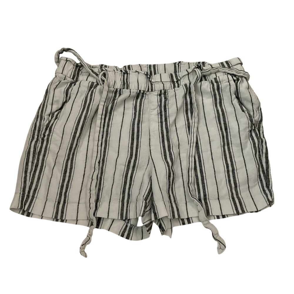 Old‎ Navy Striped Linen Blend Size 14 Pull On Belted Shorts